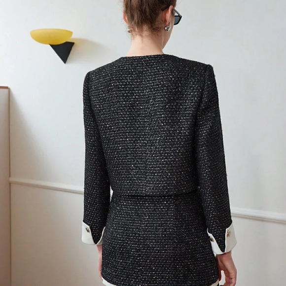 BLACK PREPPY WOMEN'S CONTRAST CUFF FLAP DETAIL JACKET - Picture 4 of 5